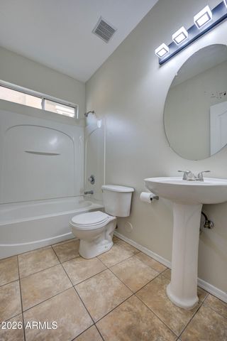 916 W ASPEN Way, Gilbert, AZ 85233