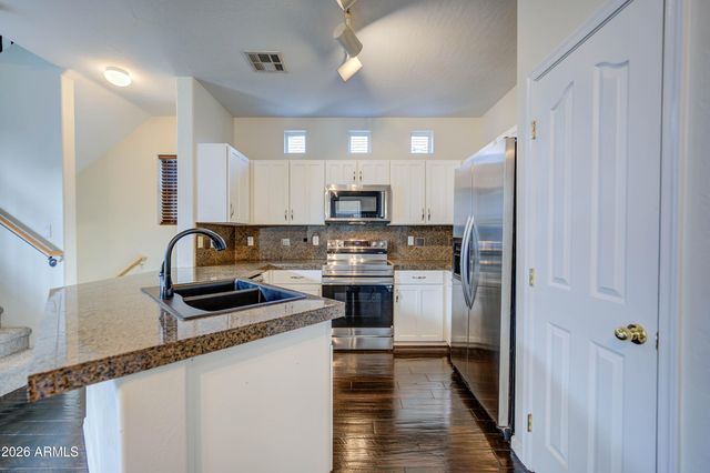 916 W ASPEN Way, Gilbert, AZ 85233