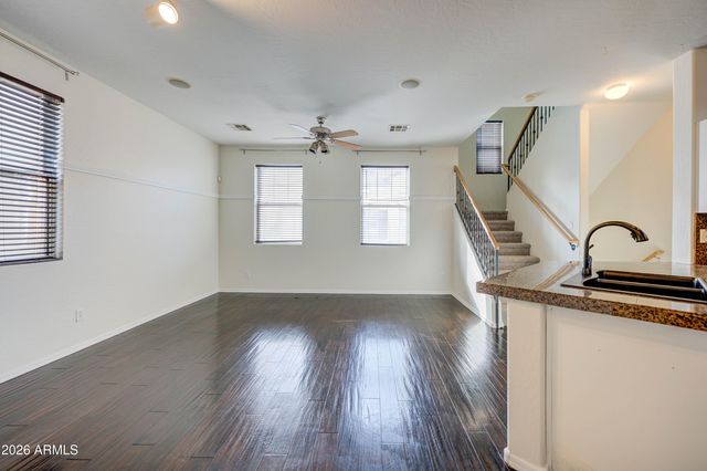 916 W ASPEN Way, Gilbert, AZ 85233