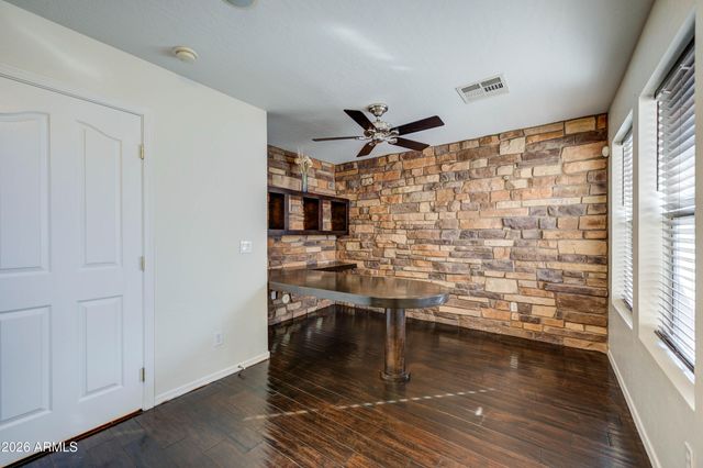 916 W ASPEN Way, Gilbert, AZ 85233