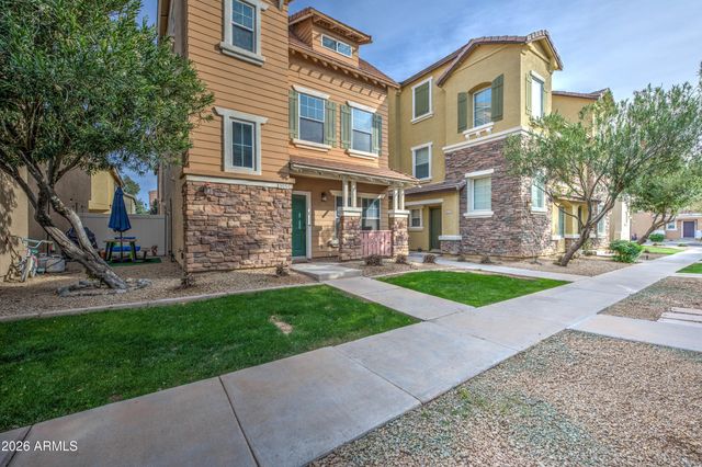 916 W ASPEN Way, Gilbert, AZ 85233