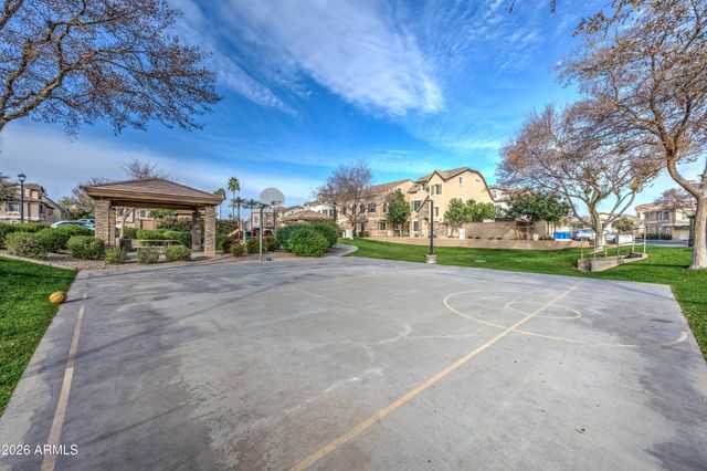 916 W ASPEN Way, Gilbert, AZ 85233