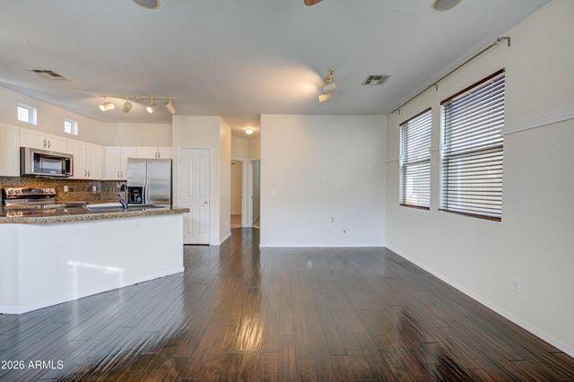 916 W ASPEN Way, Gilbert, AZ 85233