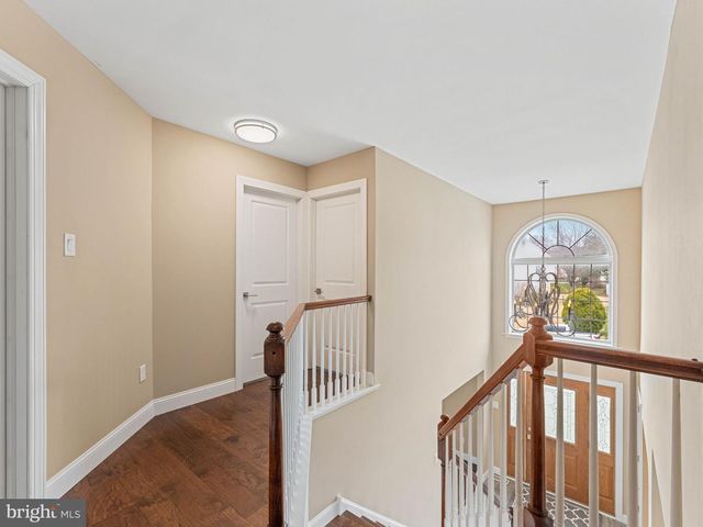 17 CATTELL DR, Sicklerville, NJ 08081