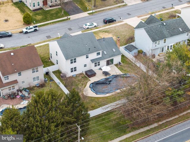 17 CATTELL DR, Sicklerville, NJ 08081