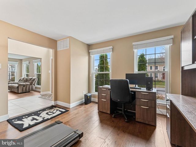 17 CATTELL DR, Sicklerville, NJ 08081