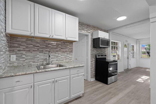 1831 Juno Road, North Palm Beach, FL 33408