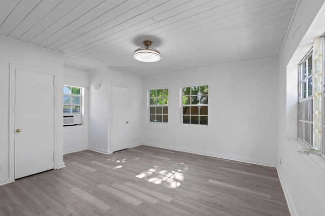 1831 Juno Road, North Palm Beach, FL 33408