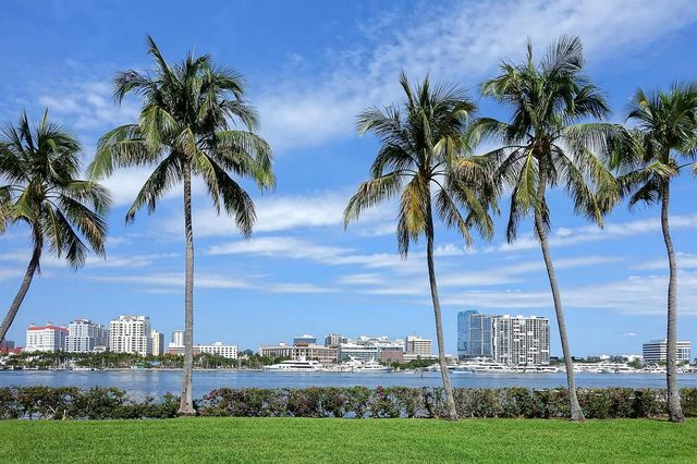 1831 Juno Road, North Palm Beach, FL 33408