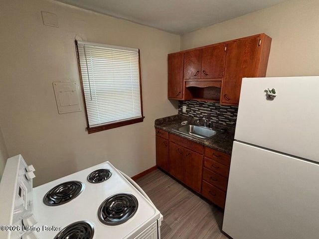 141 E Harrison Ave 4, Clarksville, IN 47129