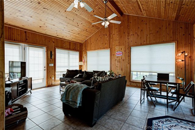 213 Highway 160, Henryville, IN 47126