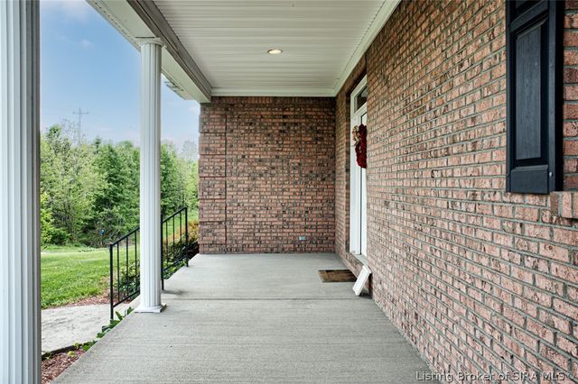 213 Highway 160, Henryville, IN 47126