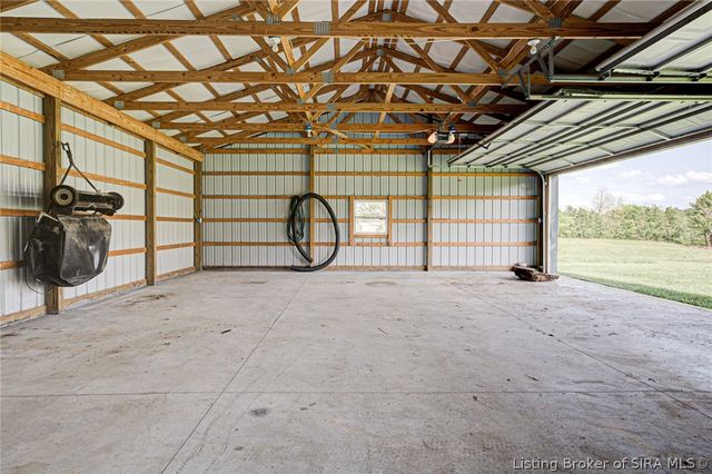 213 Highway 160, Henryville, IN 47126