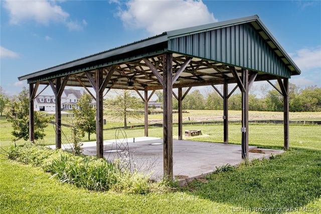 213 Highway 160, Henryville, IN 47126