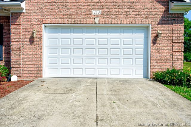 213 Highway 160, Henryville, IN 47126