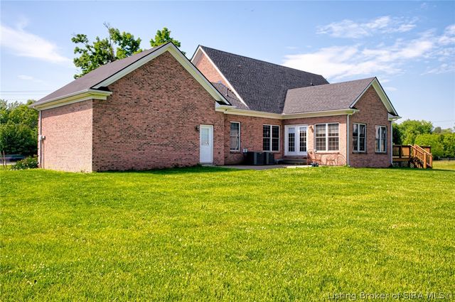 213 Highway 160, Henryville, IN 47126