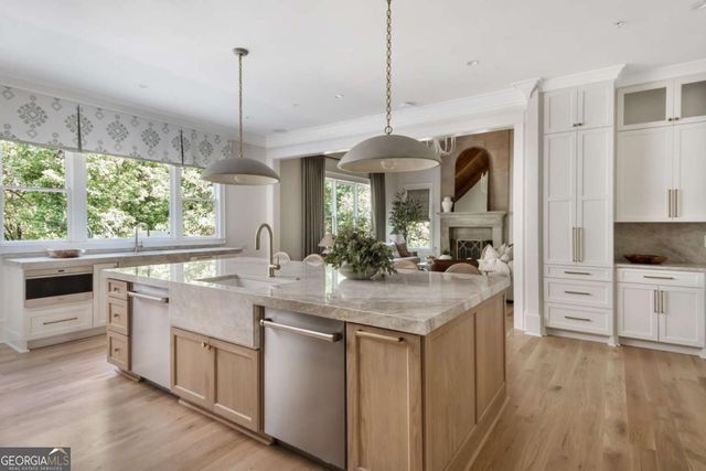 402 Timberview Court, Alpharetta, GA 30004