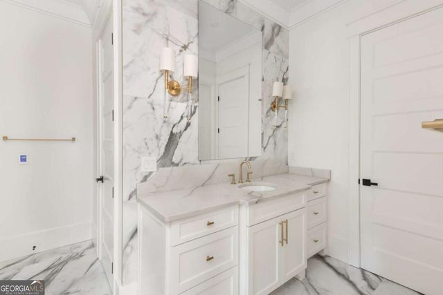 402 Timberview Court, Alpharetta, GA 30004