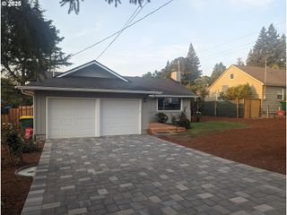 8009 Sw MAPLELEAF St, Portland, OR 97223