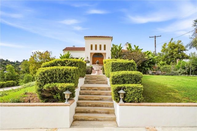 270 Flowerfield, La Habra Heights, CA 90631