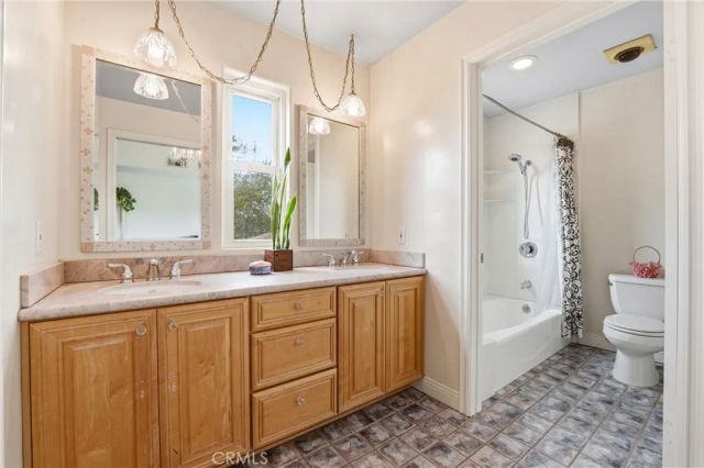 270 Flowerfield, La Habra Heights, CA 90631