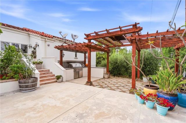 270 Flowerfield, La Habra Heights, CA 90631