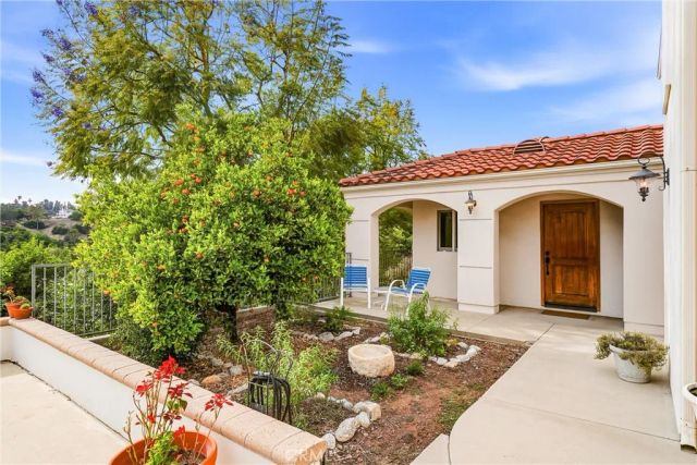 270 Flowerfield, La Habra Heights, CA 90631