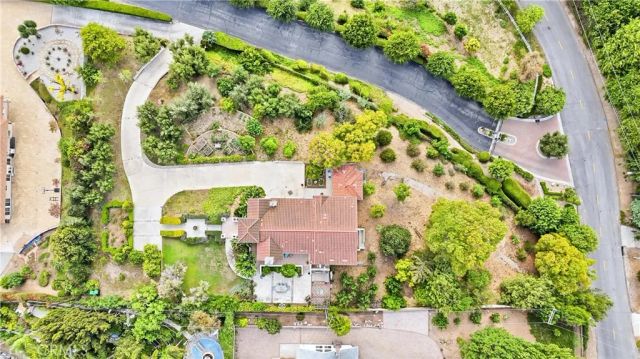 270 Flowerfield, La Habra Heights, CA 90631
