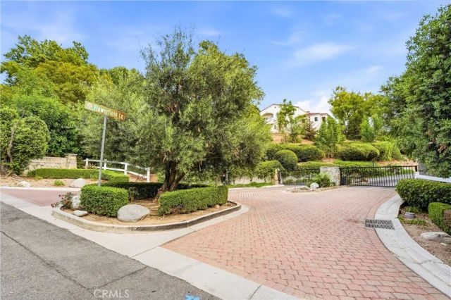 270 Flowerfield, La Habra Heights, CA 90631