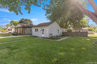 8279 Hugh Street, Westland, MI 48185
