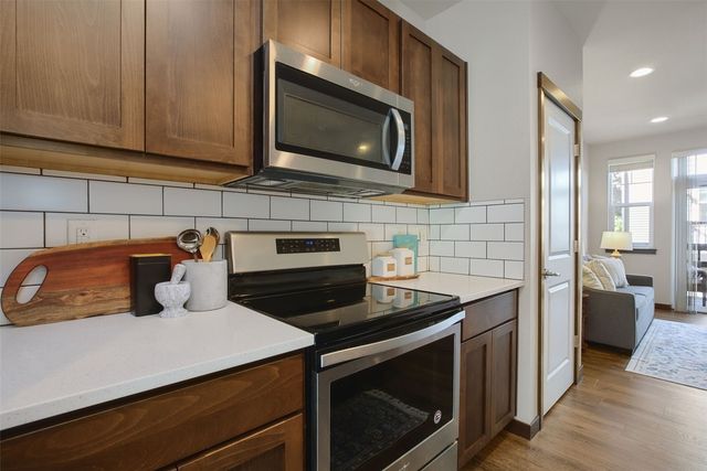 135 SW 185th Lane, Normandy Park, WA 98166