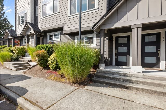 135 SW 185th Lane, Normandy Park, WA 98166