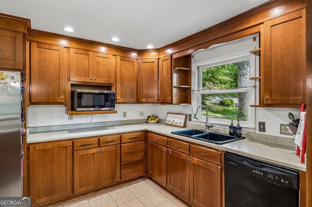 2213 Rocky Face Circle, Dalton, GA 30720