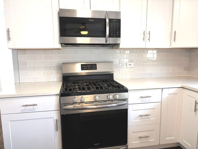 8222 W Grand Avenue 3, River Grove, IL 60171