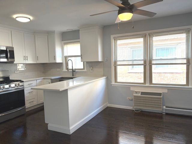 8222 W Grand Avenue 3, River Grove, IL 60171