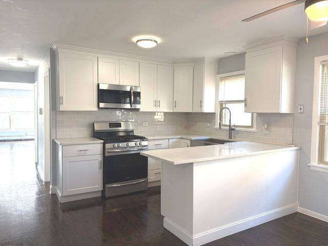 8222 W Grand Avenue 3, River Grove, IL 60171