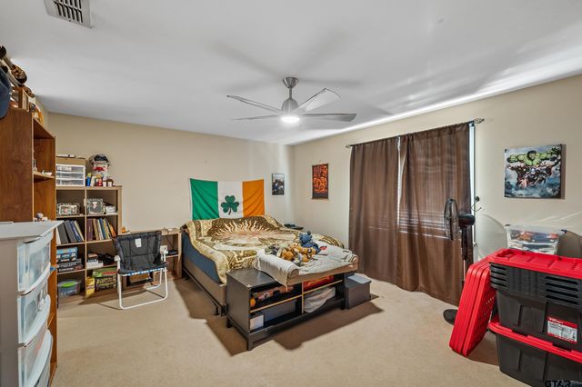 250 Paradise Ln, Hawkins, TX 75765