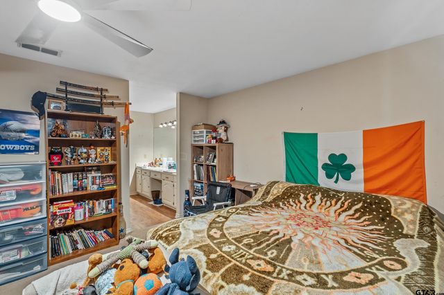 250 Paradise Ln, Hawkins, TX 75765