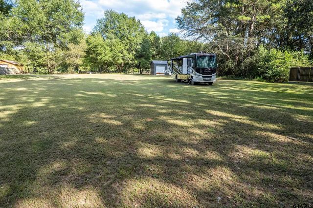 250 Paradise Ln, Hawkins, TX 75765