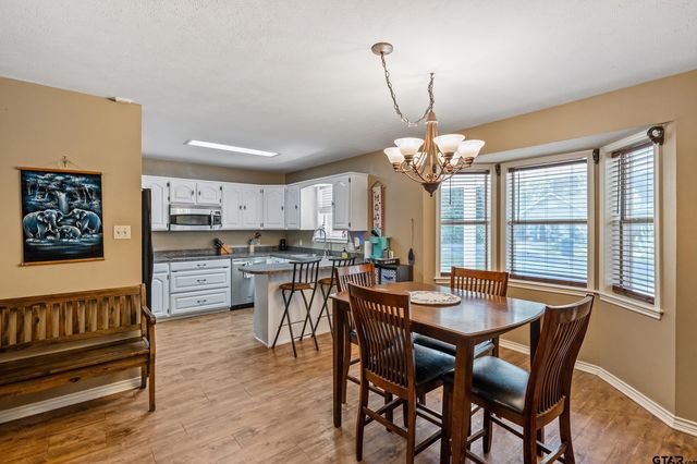 250 Paradise Ln, Hawkins, TX 75765