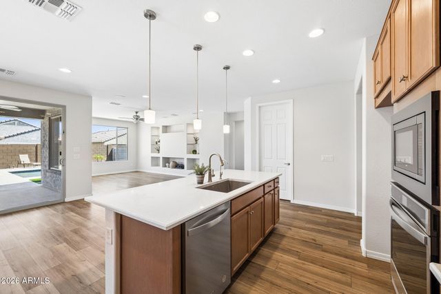 6730 W WINSTON Drive, Laveen, AZ 85339