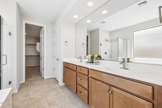 6730 W WINSTON Drive, Laveen, AZ 85339