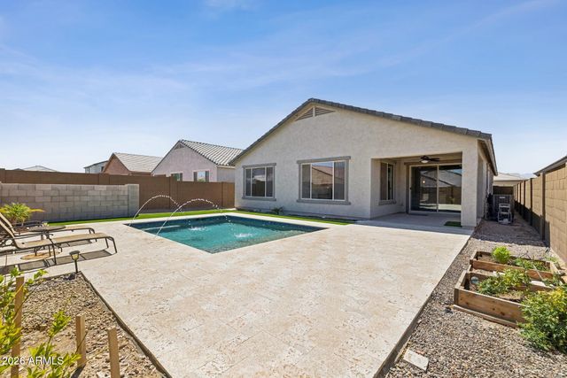 6730 W WINSTON Drive, Laveen, AZ 85339