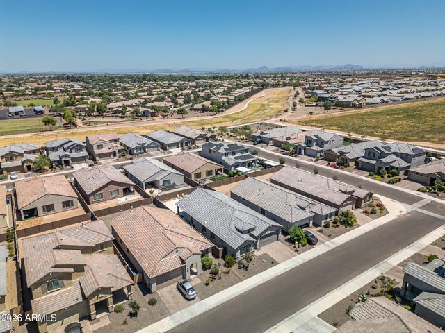 6730 W WINSTON Drive, Laveen, AZ 85339
