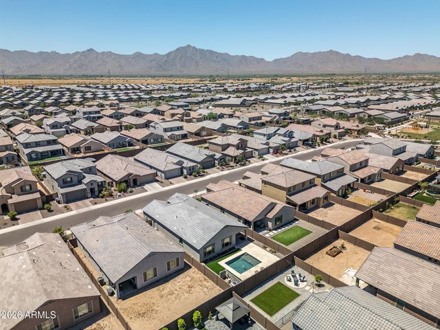 6730 W WINSTON Drive, Laveen, AZ 85339