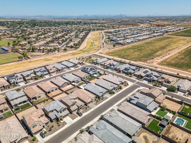 6730 W WINSTON Drive, Laveen, AZ 85339