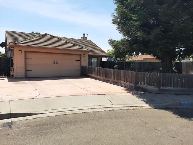 1047 Alexander Ct, Turlock, CA 95380
