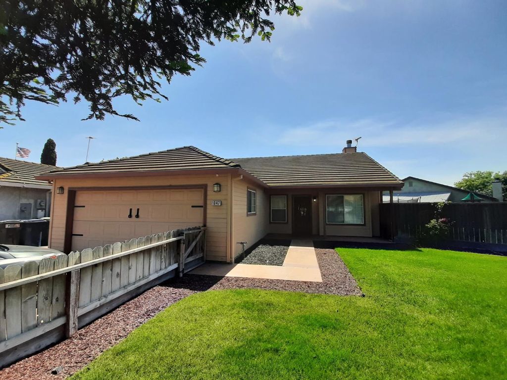 1047 Alexander Ct, Turlock, CA 95380