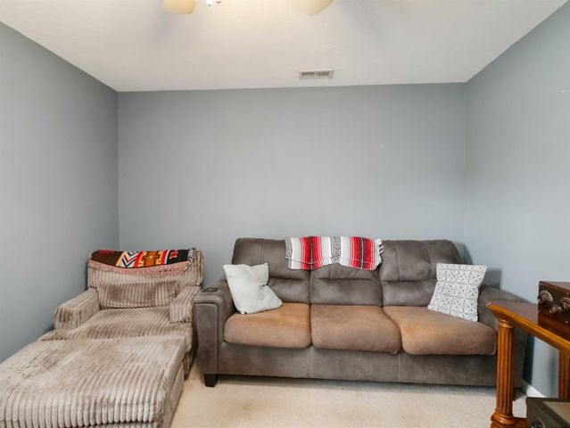 210 Shady Spring Way, Wellford, SC 29385