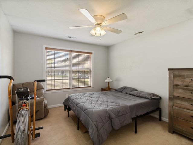 210 Shady Spring Way, Wellford, SC 29385